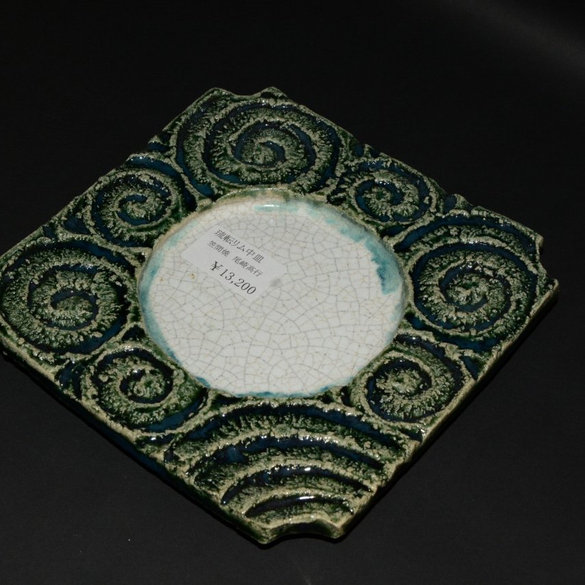 ���]�������M2