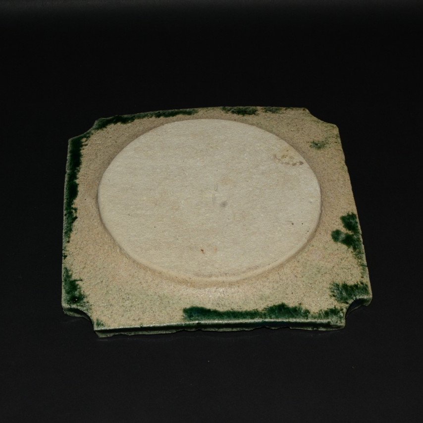 ���]�������M4